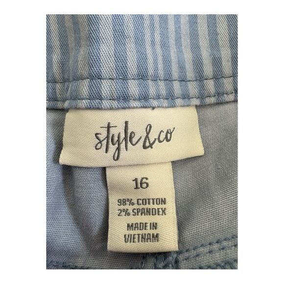 Style & Co Capri Pants Womens 16 Blue Striped Mid Rise Stretch Casual - Picture 3 of 5